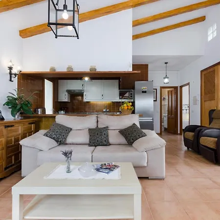בית נופש Yourhouse Son Sant Joan אלרו