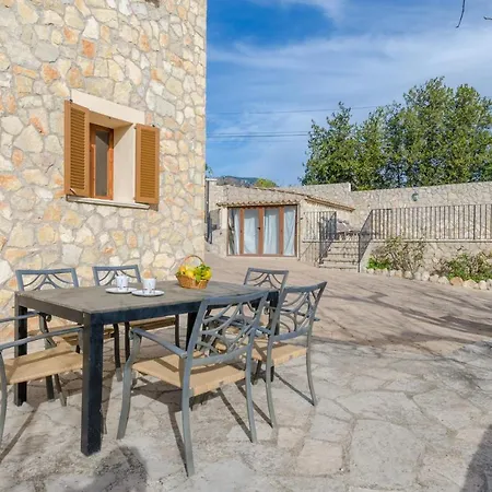 Yourhouse Son Sant Joan בית נופש