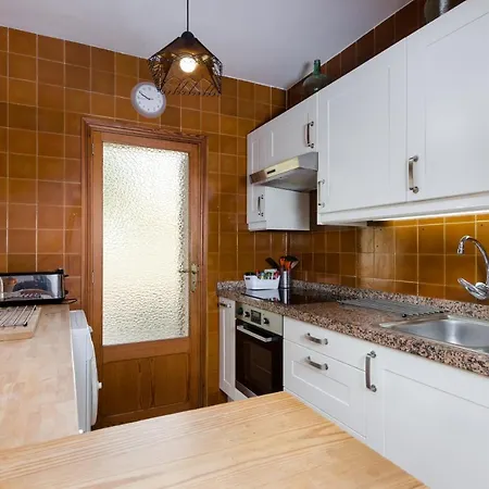 Yourhouse Son Sant Joan בית נופש